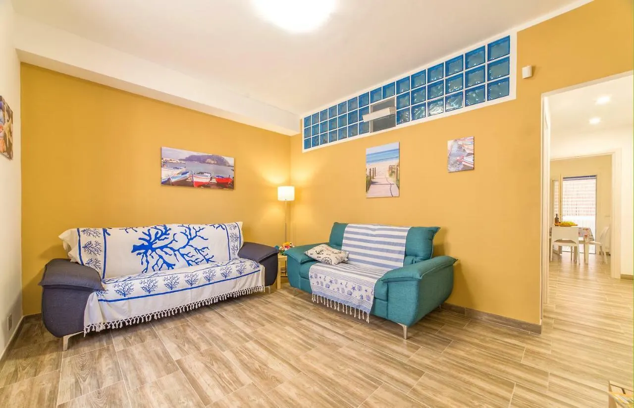 Casa vacanze Villa Al Mare Porto Palo Italia